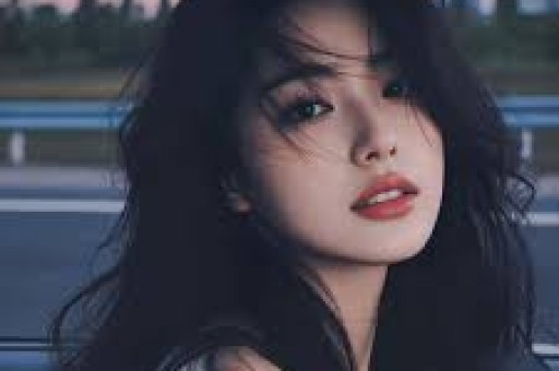 伊能静带假货翻车赚百万遭央视曝光关评装死秦昊也救不了